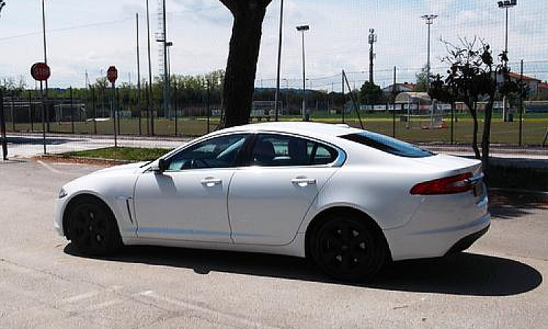 Jaguar Xf 2.2 Cdi Fu...