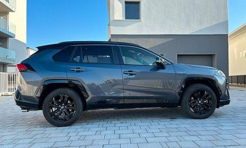 Toyota Rav4 Hybrid -...