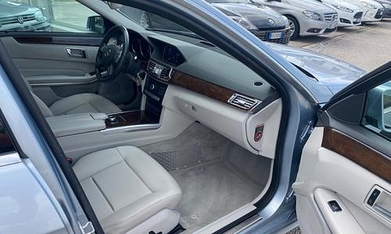 Mercedes-Benz E 220 ...