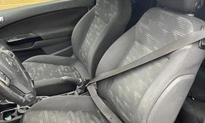 Opel Corsa 1.2 2011...