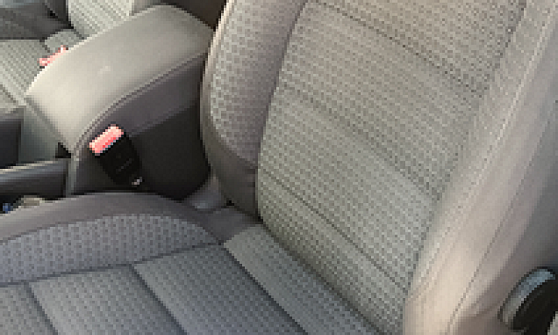 Volkswagen Touran 1....