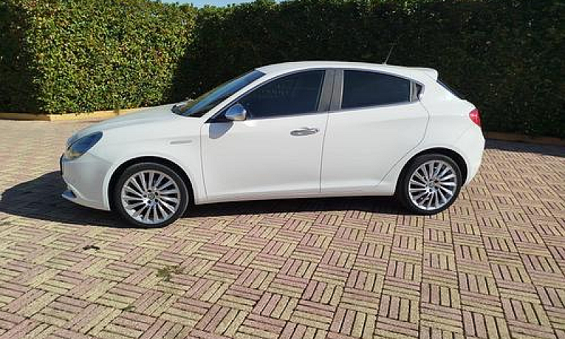 Alfa Romeo Giulietta...