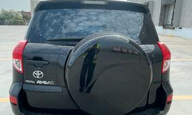 Toyota Rav 4 2006...