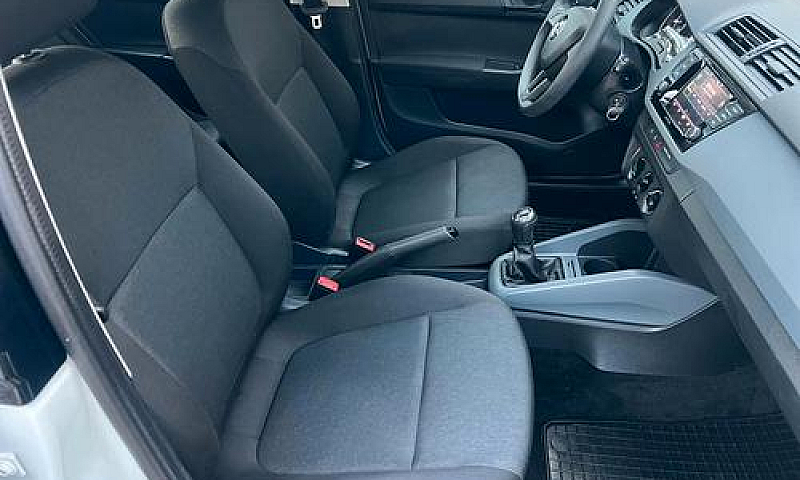 Skoda Fabia 1.0 Tfsi...