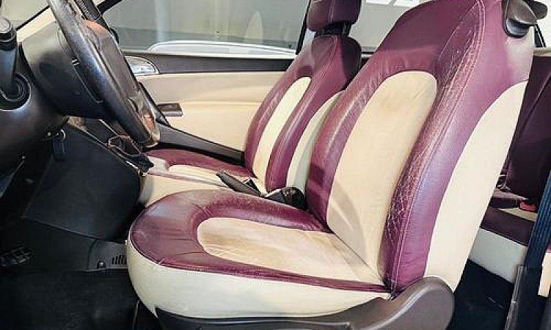 Lancia Ypsilon 1.4*G...