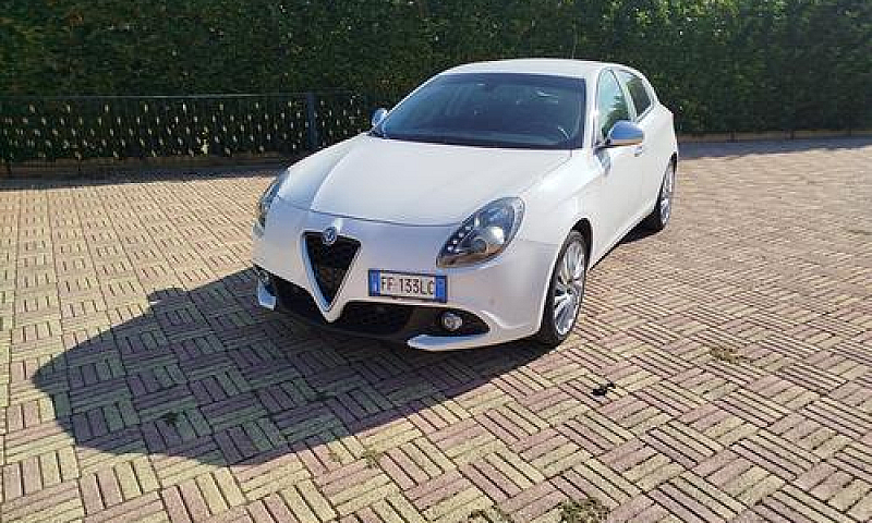 Alfa Romeo Giulietta...