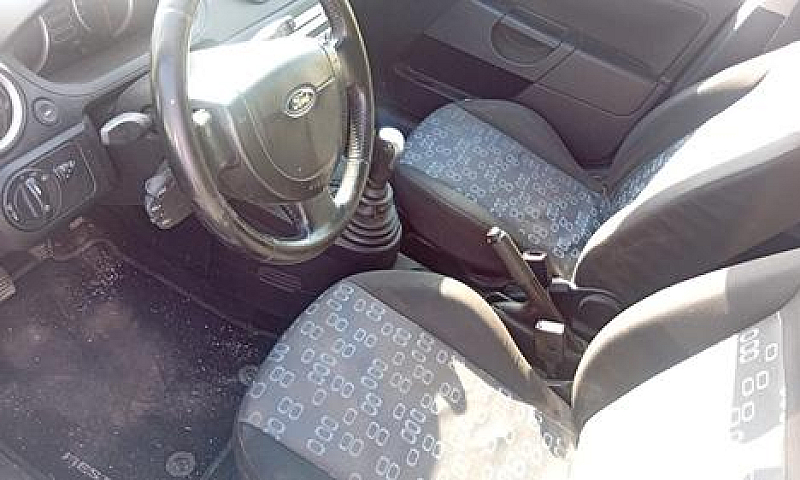Ford Fiesta 1.4 Tdci...