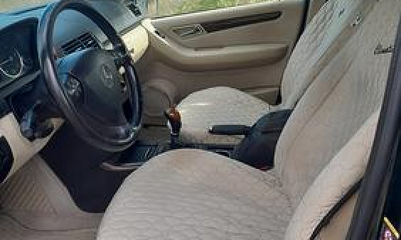 Mercedes-Benz A 180 ...