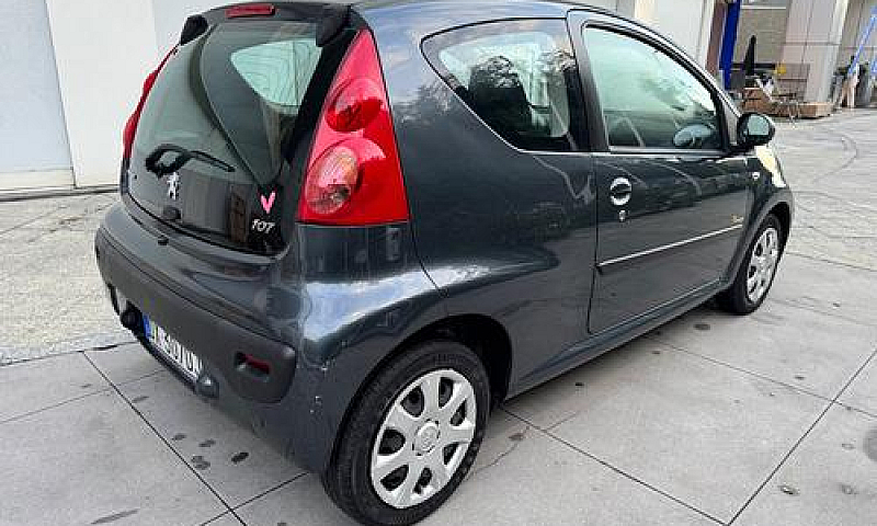 Peugeot 107 1.0 Km 6...