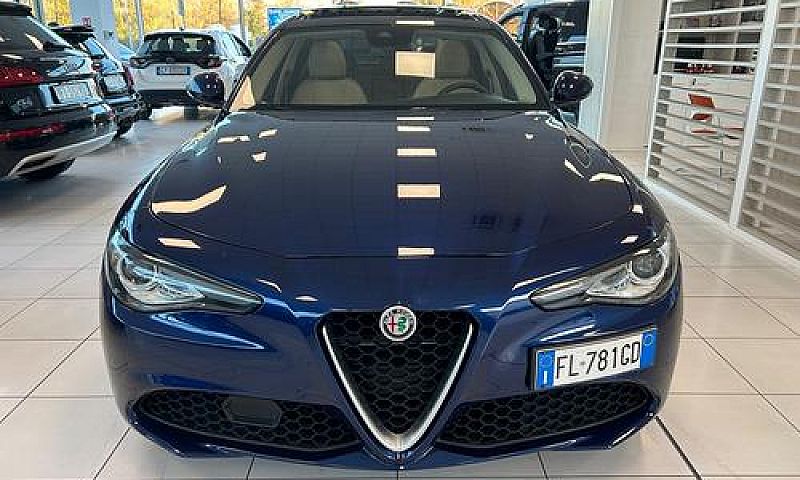 Alfa Romeo Giulia 2....