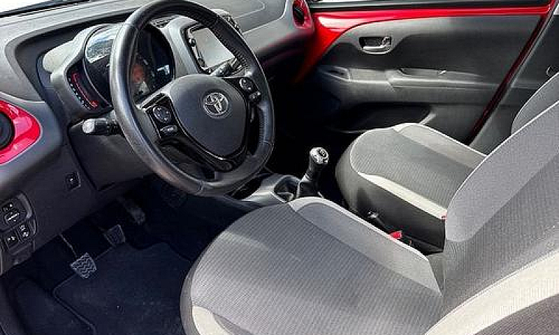 Toyota Aygo Connect ...