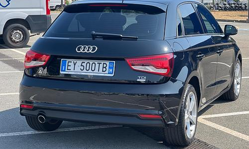 Audi A1 1.6 Tdi 90Cv...