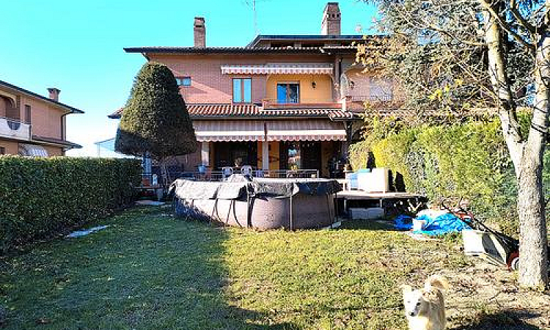 Vera Maisonette Su D...