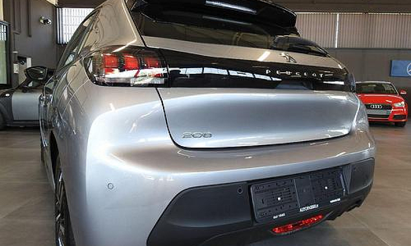 Peugeot - 2008 1.2T ...
