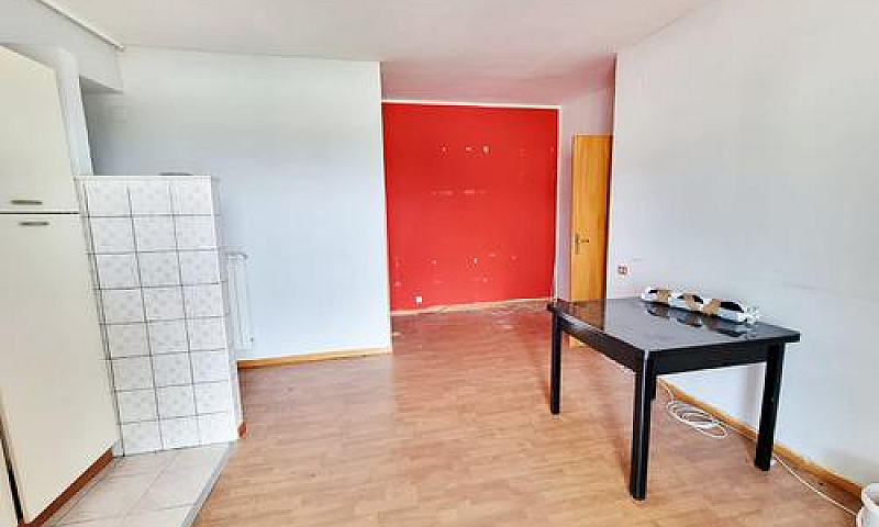 Bilocale Con Box Aut...