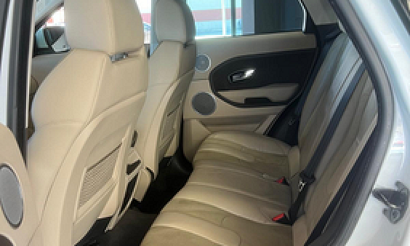 Range Rover Evoque 2...