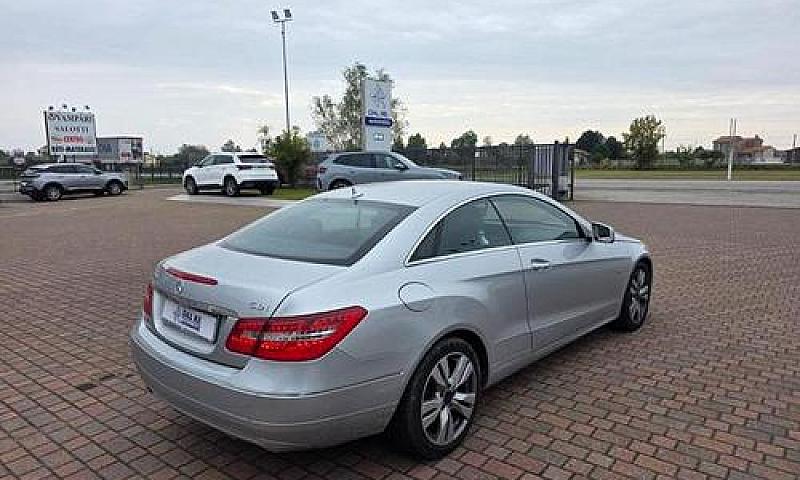 Mercedes-Benz E 250 ...