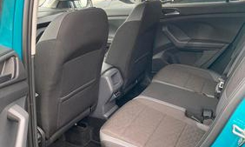 Volkswagen T-Cross 1...