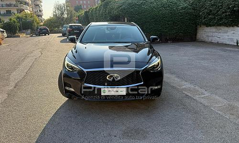 Infiniti Q30 1.5 Die...