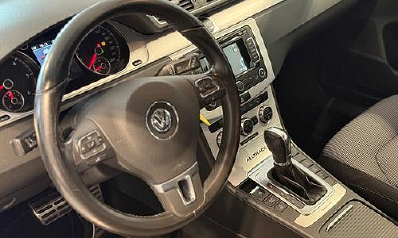 Volkswagen Passat Al...