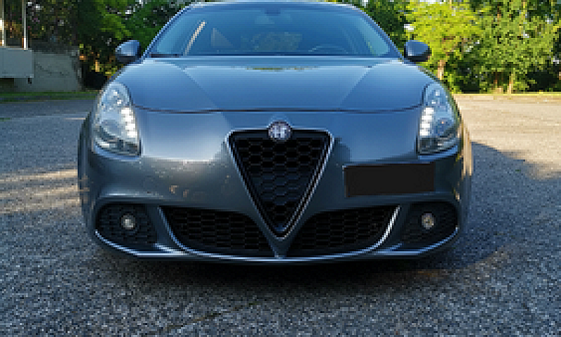 Alfa Romeo Giulietta...