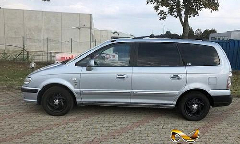 Hyundai Trajet 2.0 C...