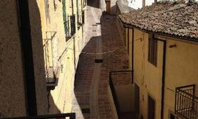 Calvello - Casa In C...