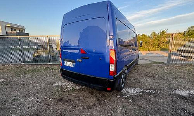 Renault Master T33 2...