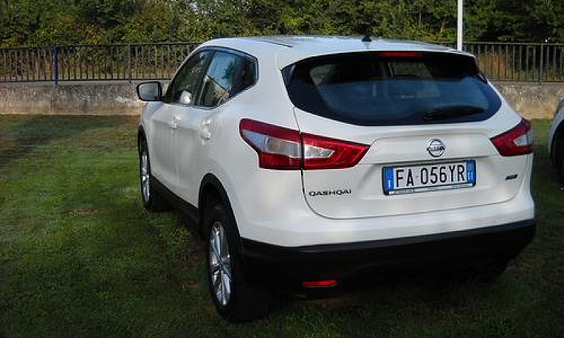 Nissan Qashqai 1.5 D...