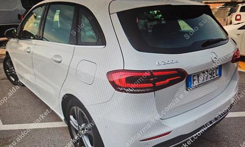 Mercedes-Benz B 200 ...