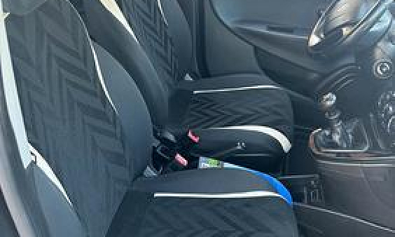 Lancia Ypsilon 1.2 6...