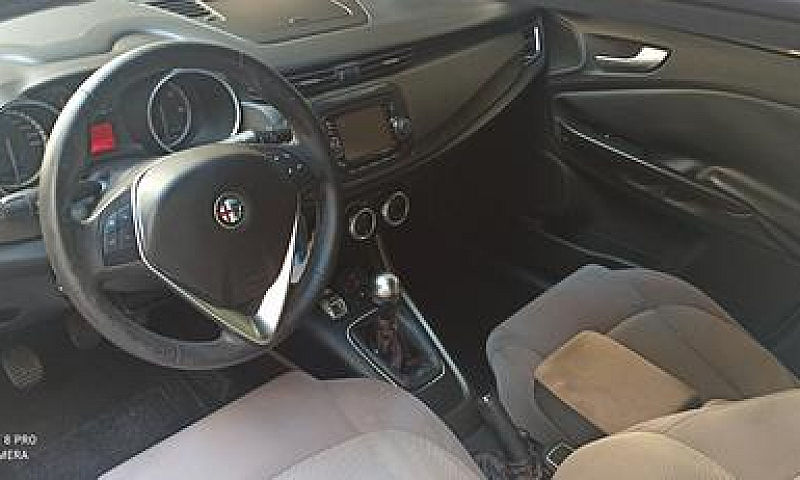 Alfa Romeo Giulietta...