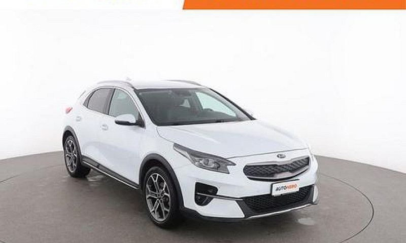 Kia Xceed Lz44246...