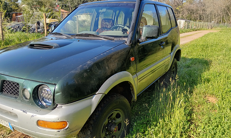 Nissan Terrano 2...