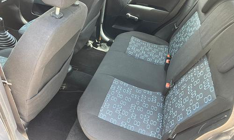 Ford Fiesta 1.4 Tdci...