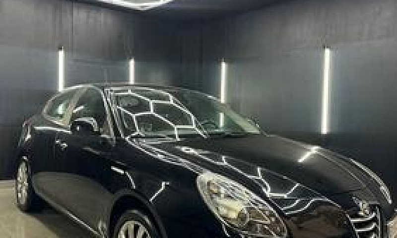 
Alfa Romeo Giuliett...