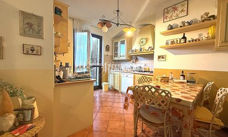 Quadrilocale Con Gia...