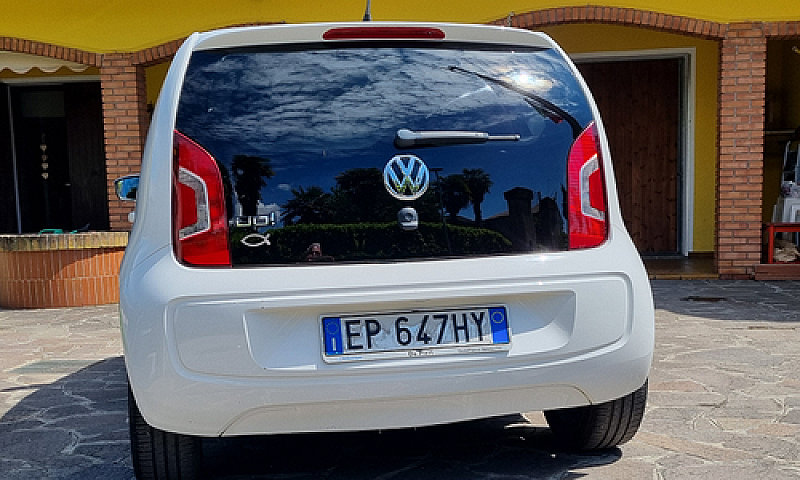 Volkswagen Up...