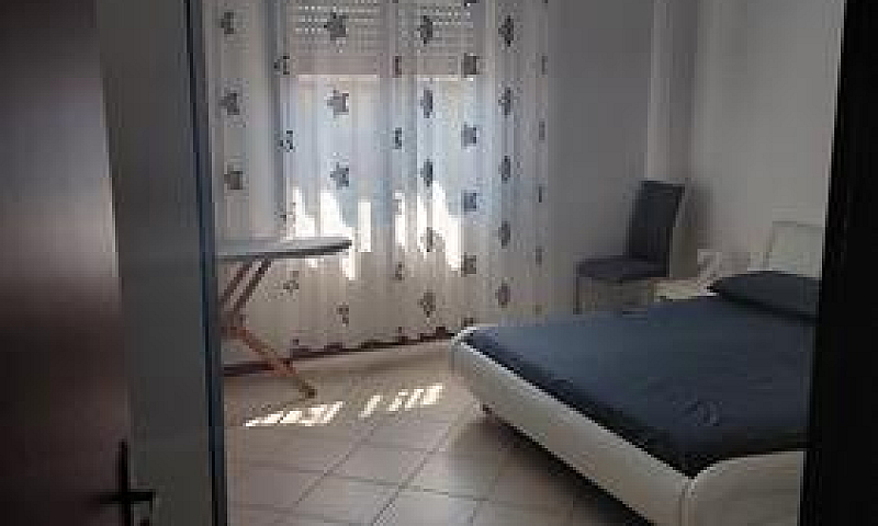 Privato Vende...