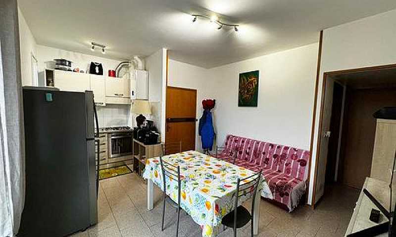 Trilocale Con Balcon...