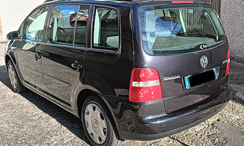 Volkswagen Touran 1....