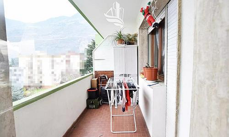 Laives: Bilocale Con...