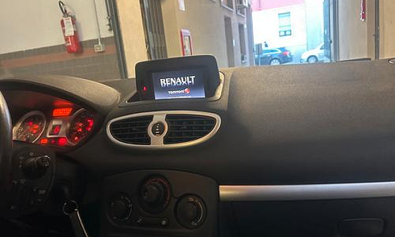 Renault Clio 1.2 16V...