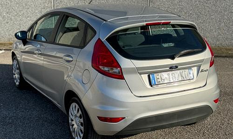Ford Fiesta 1.2 82 C...