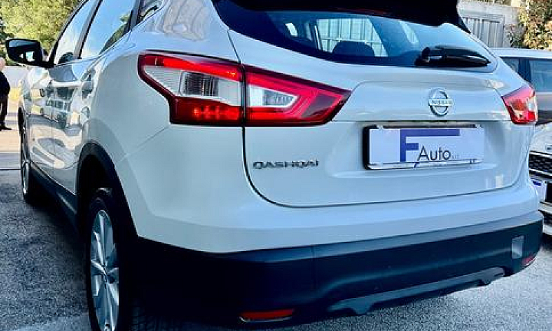 Nissan Qashqai 1.5 D...