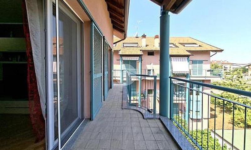 2 Locali A Vittuone...