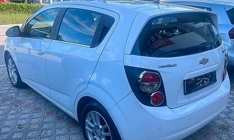 Chevrolet Aveo 1200 ...