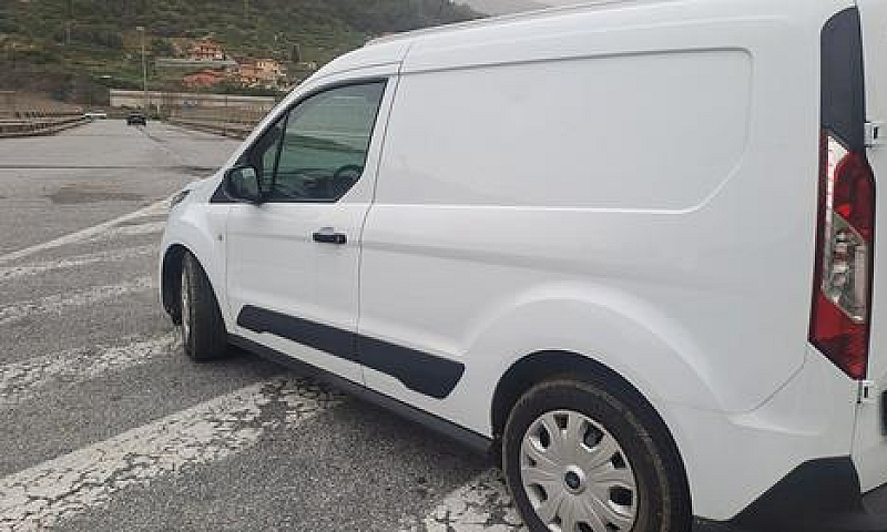 Ford Tourneo Connect...