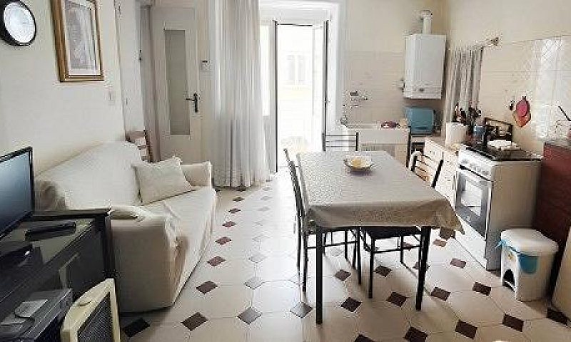 Casa Con Ingresso In...