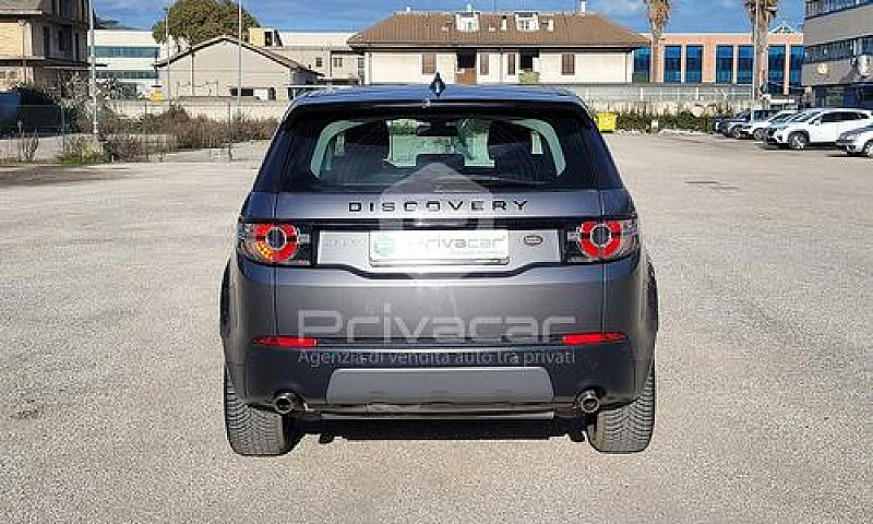 Land Rover Discovery...